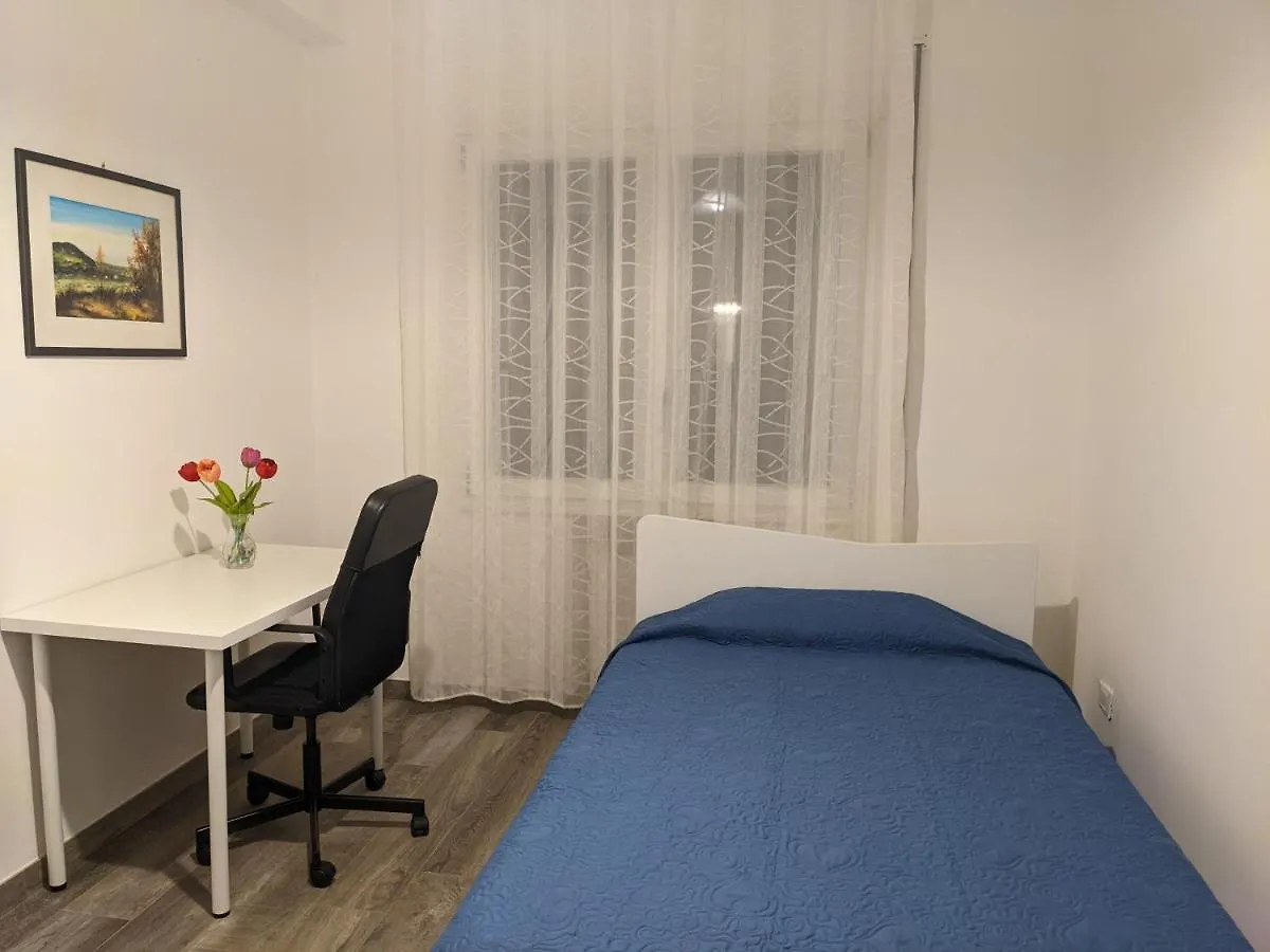 Apartment Appartamento Con Tre Stanze Da Letto Italy